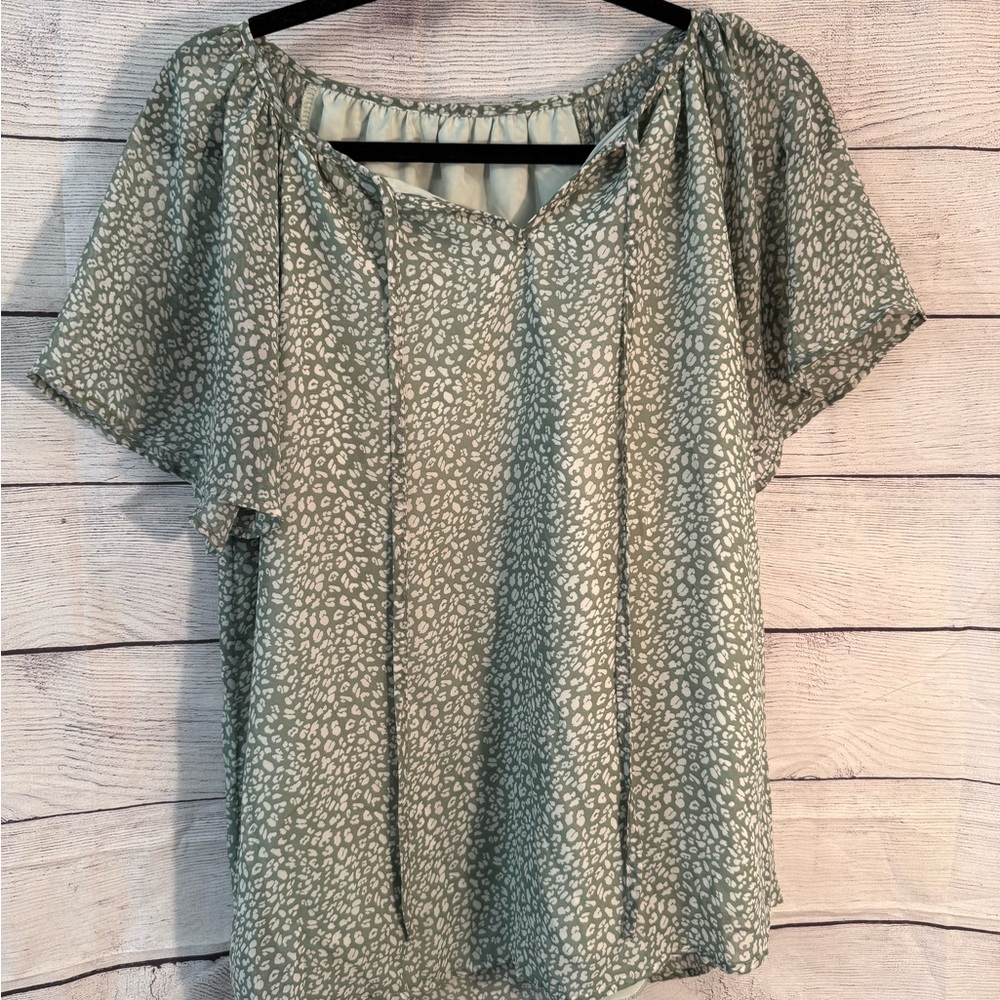 Women's Green Patterned Top